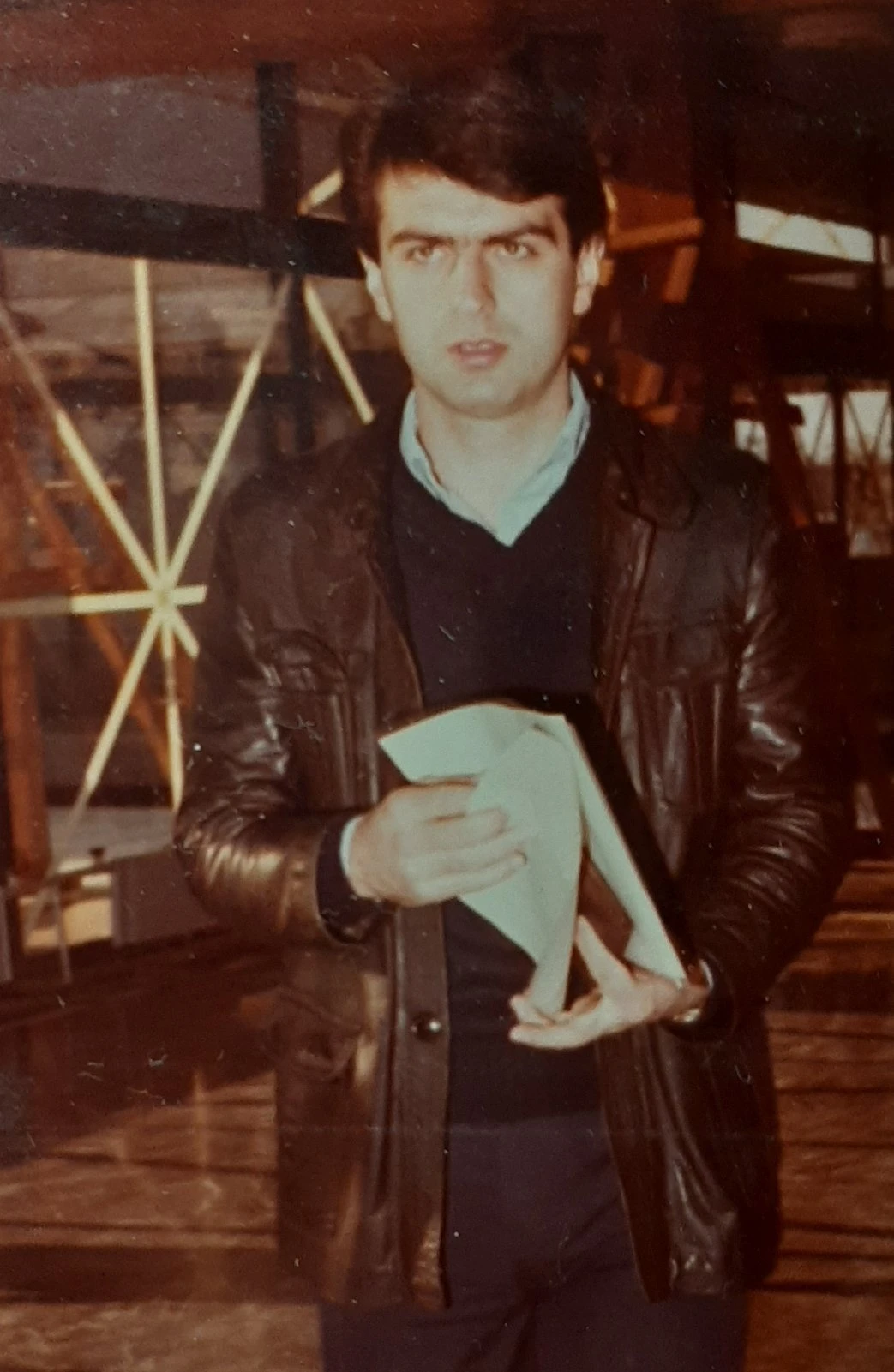 1979 κατά την τελετή αποφοίτησής του στη Σχολή Οικονομικών&nbsp;Επιστημών του ΑΠΘ