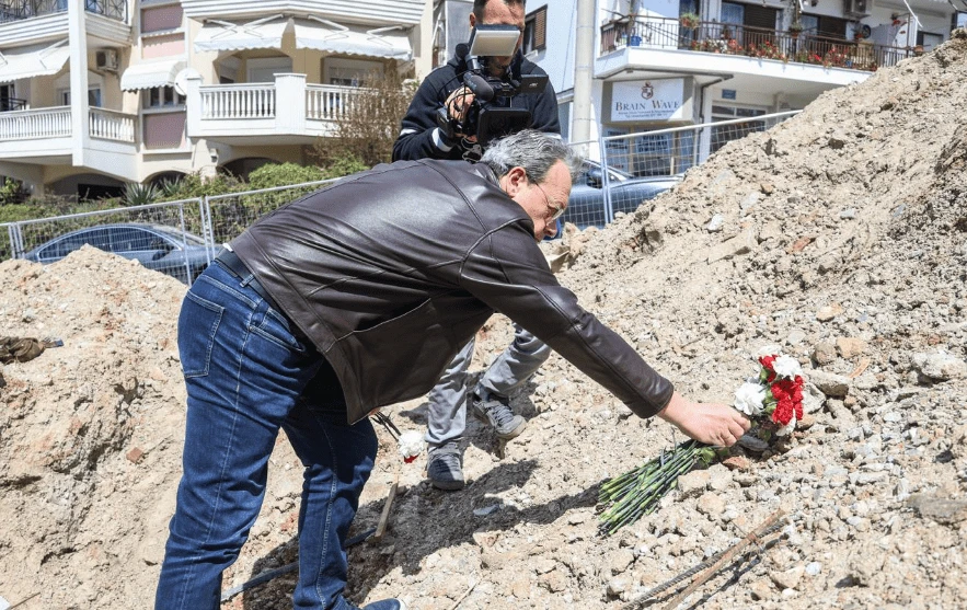 famellos-genti-koule-2.png?v=0