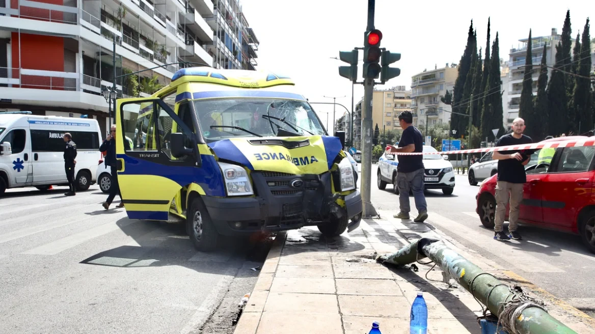 maketa-asthenoforo-troxaio.webp?v=0