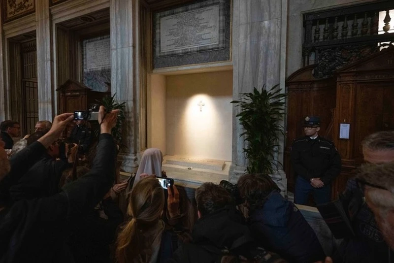 pistoi-papasfragkiskos-santa-maria-maggiore3.jpg