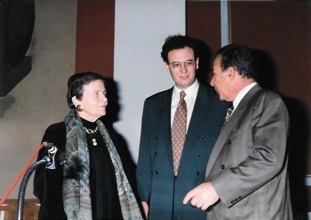 Με την Ελένη Γλύκατζη-Αρβελαίρ το 1994 στους εορτασμούς των 100 χρόνων του Καλαμαρί