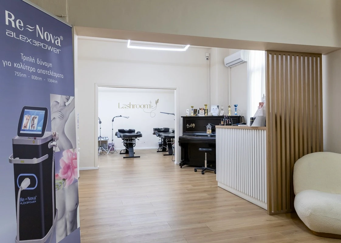 lashroom11.jpg?v=0