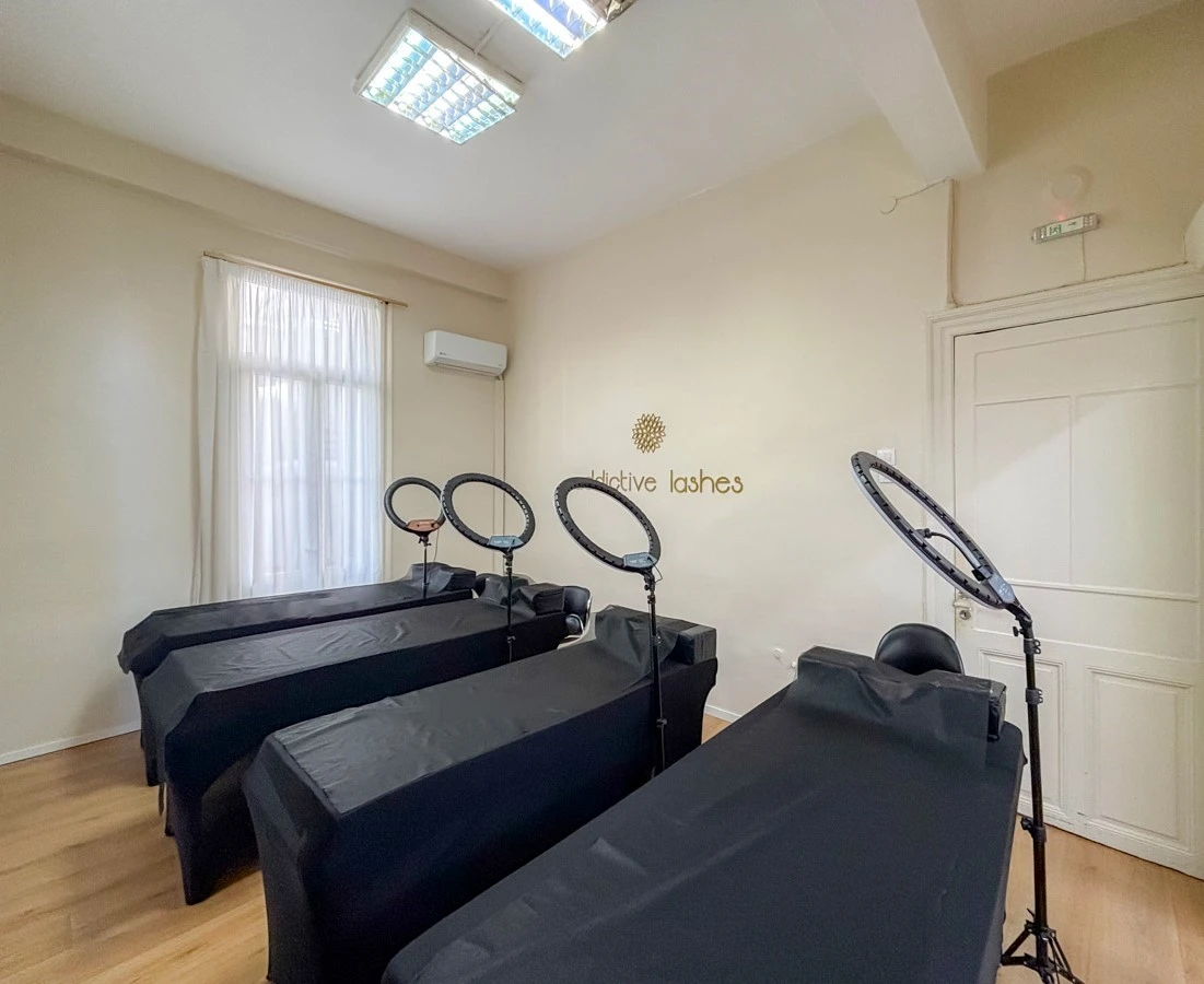 lashroom7.jpg?v=0
