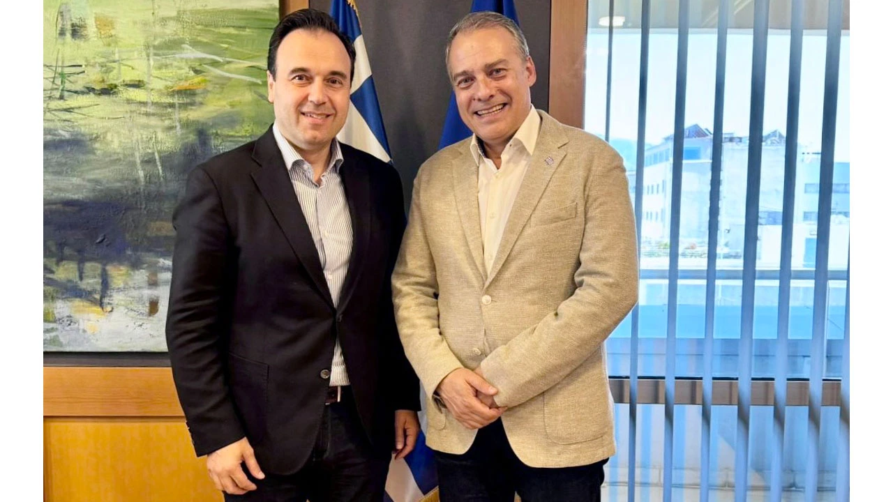 Με τον υπουργό Ψηφιακής Διακυβέρνησης Δημήτρη Παπαστεργίου κατά την περσινή ανάληψη των καθηκόντων του ως Διοικητή της Εθνικής Αρχής Κυβερνοασφάλειας