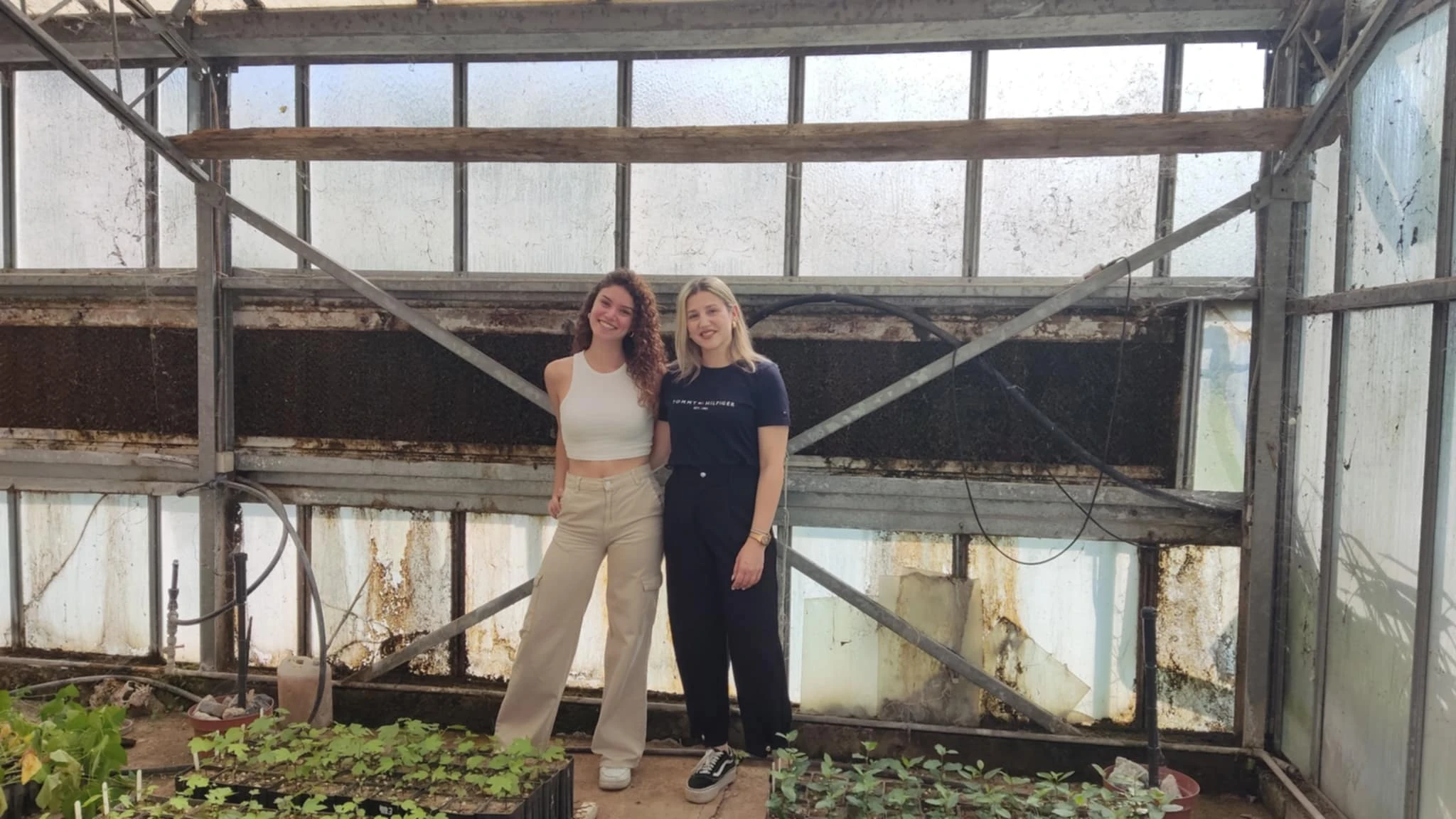 Η φοιτήτρια Εύα Τσιμπουροπούλου (στα αριστερά) και η Ευγενία&nbsp;Παπαϊωάννου