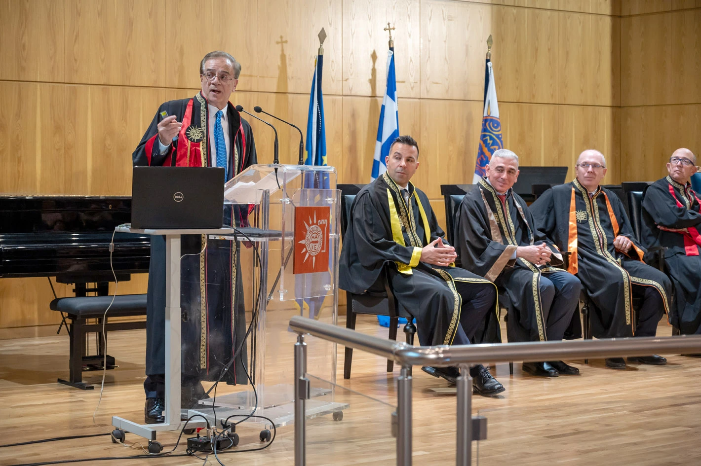 «Οικονομία και Χρηματοοικονομικό Σύστημα στην εποχή Τραμπ» ήταν ο τίτλος της ομιλίας του κ. Χαρδούβελη, κατά την τελετή αναγόρευσής του