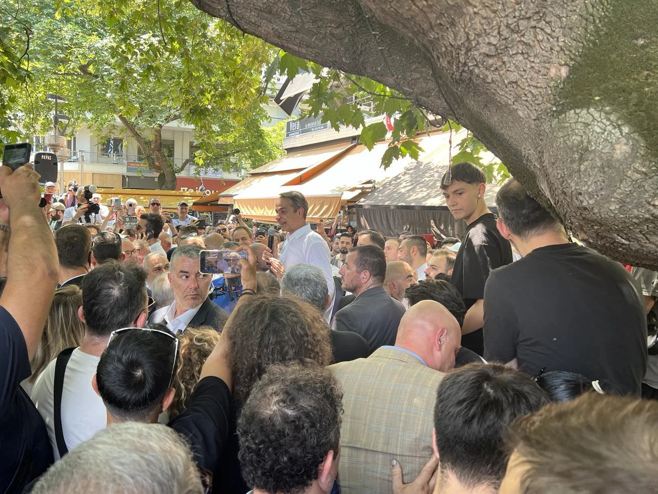 mitsotakis-ampelokipoi-1.jpg?v=0