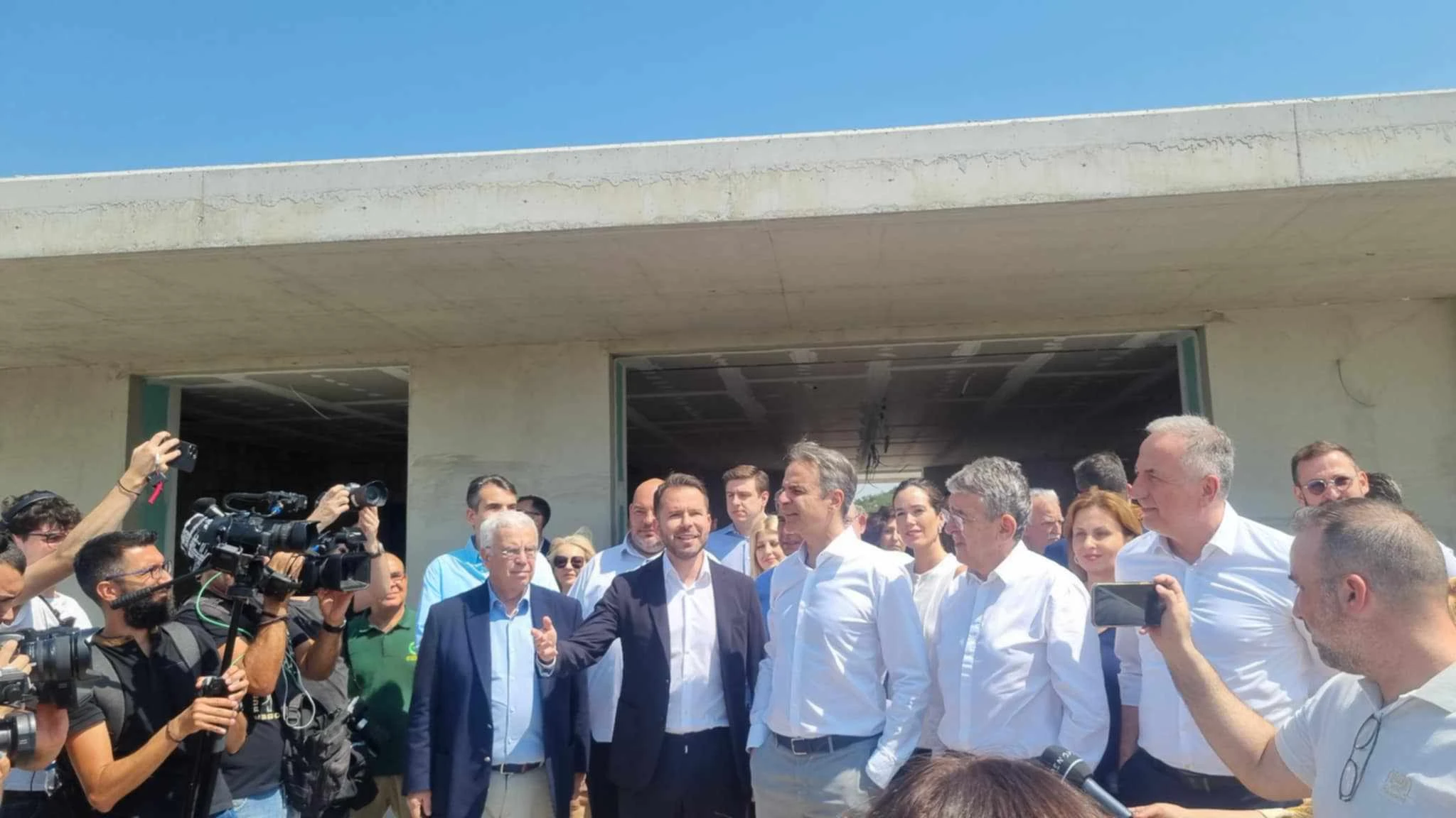 mitsotakis-periastiko-3.jpg?v=0