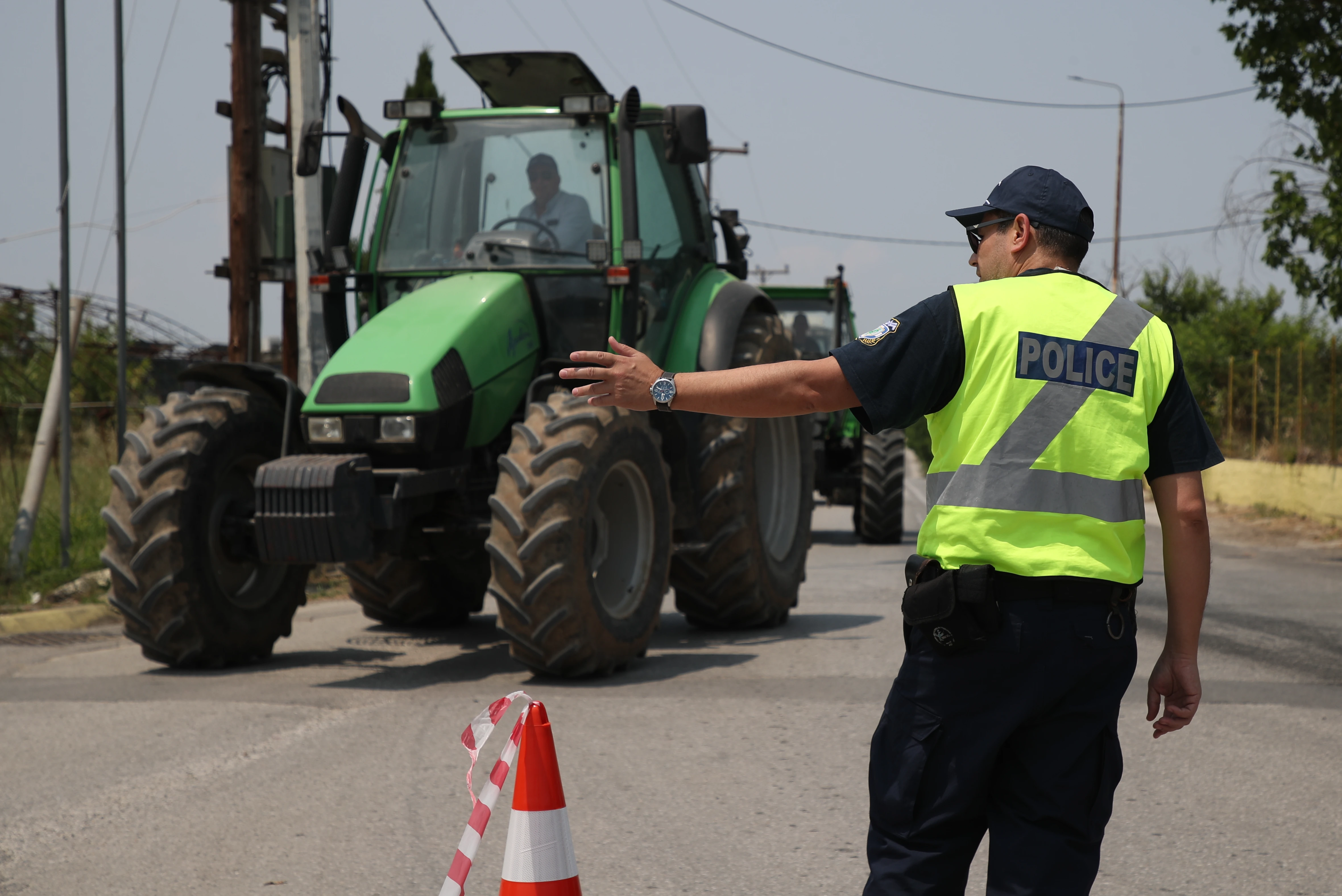 trakter-komvos-mesimeriou-3.jpg?v=0