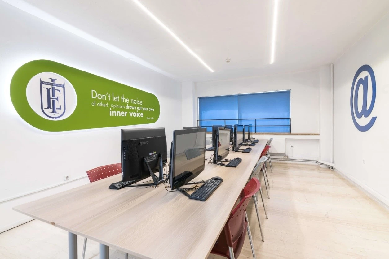 dei-college10.jpg?v=0