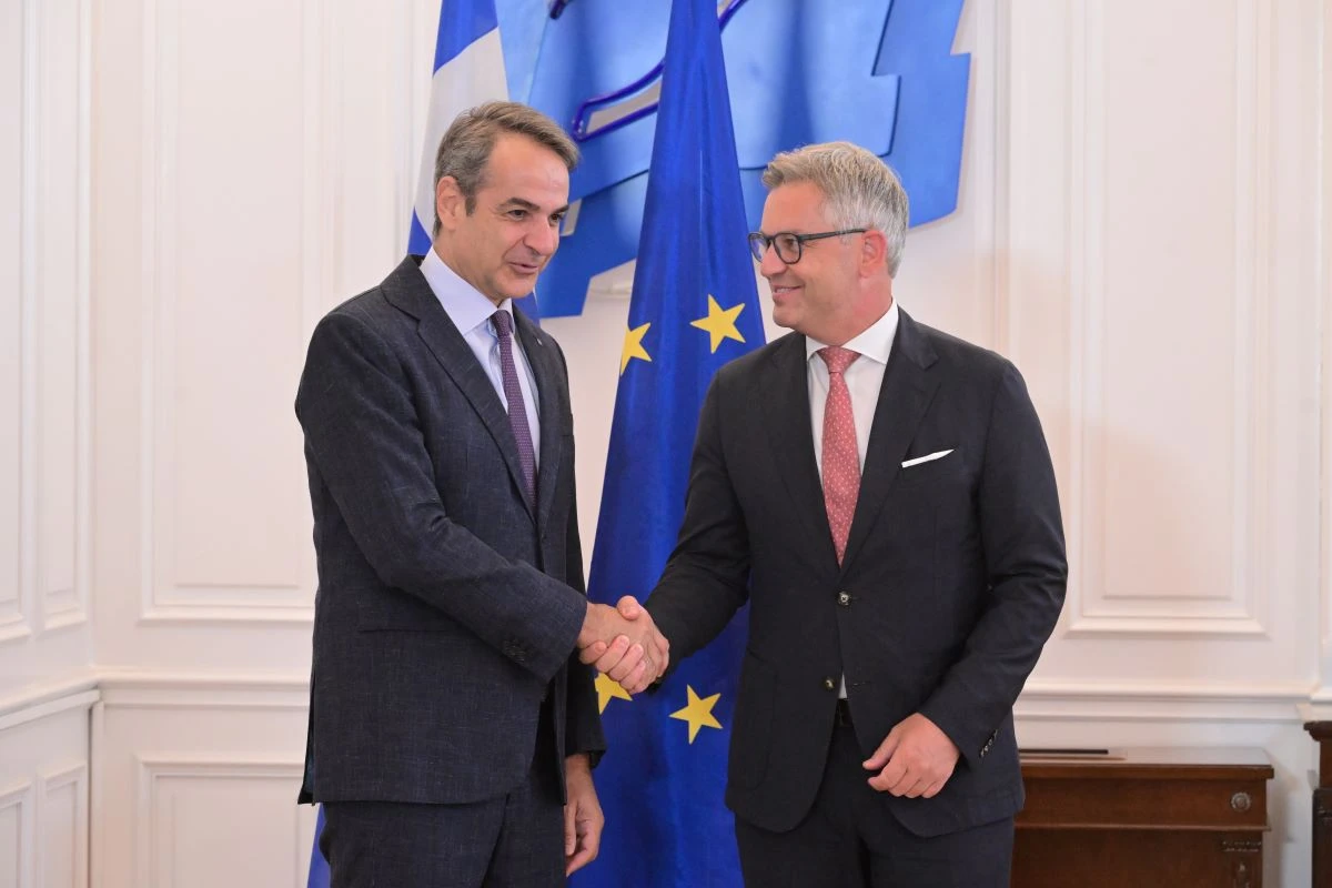 mitsotakis-bruner-1.jpg?v=0