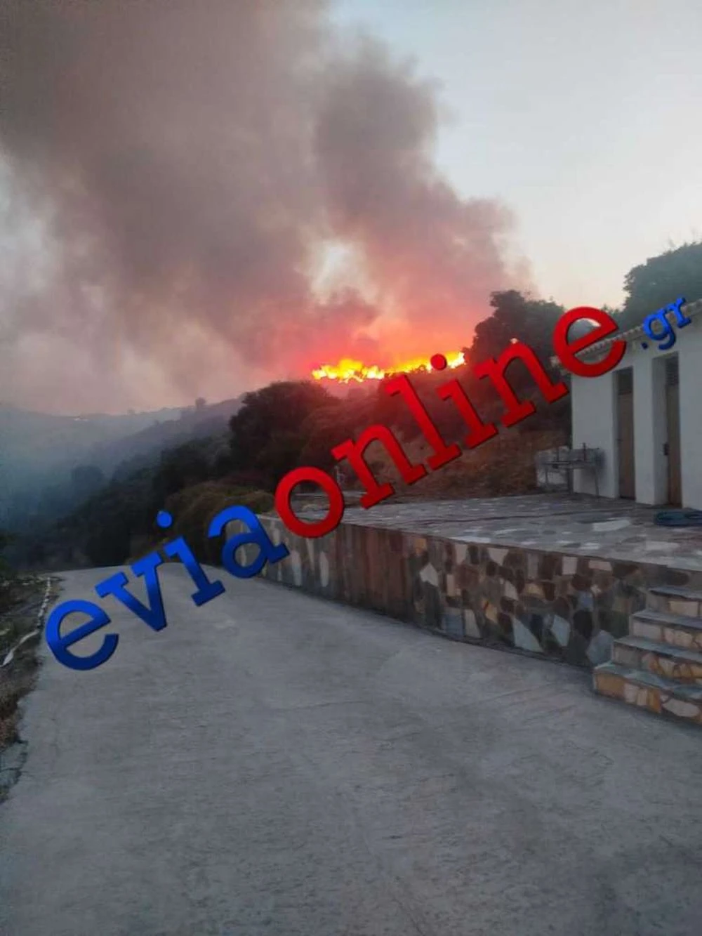 tsakaioi-pyrkagia-karystos-evoia.jpg?v=0