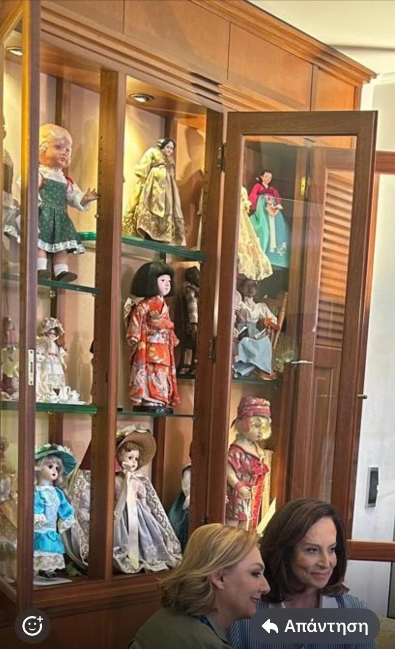 Ένα&nbsp; μέρος από τη συλλογή με τις κούκλες