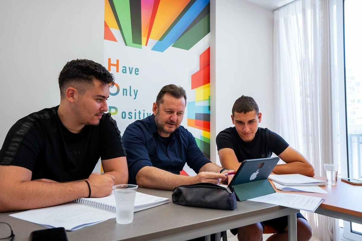 frontistiria-palmos20.jpg?v=0