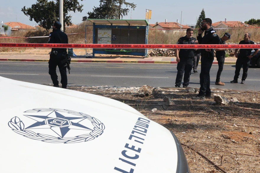 israel-khan-yoma-1.webp