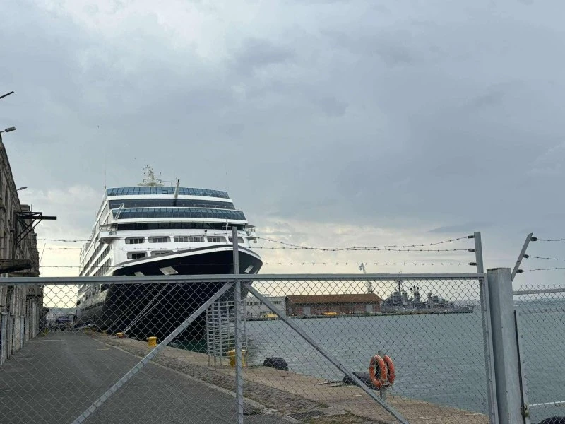 krouazieropoio-thessaloniki.jpg