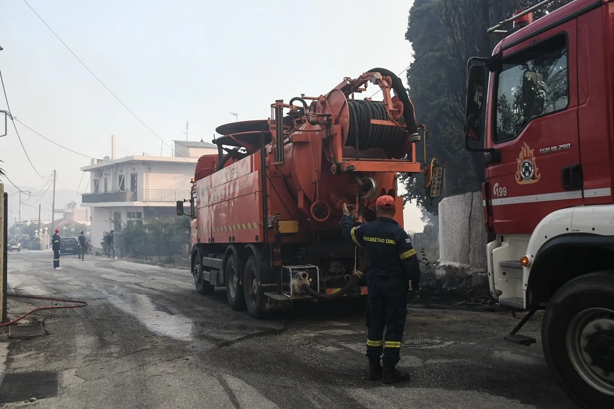 fwtia-axaia-2.jpg?v=0