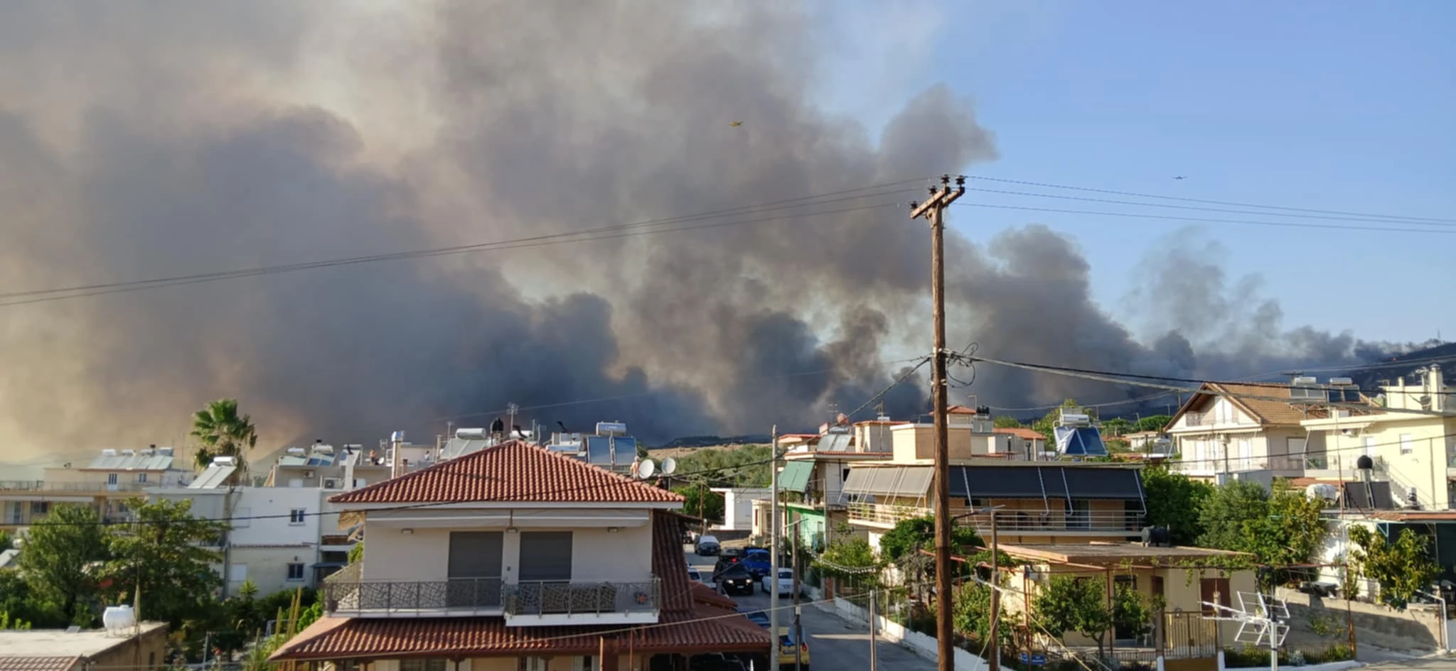 Η φωτιά στα ανατολικά της Πάτρας από το Νέο Σούλι - Μαρίνα Χρυσάνθη