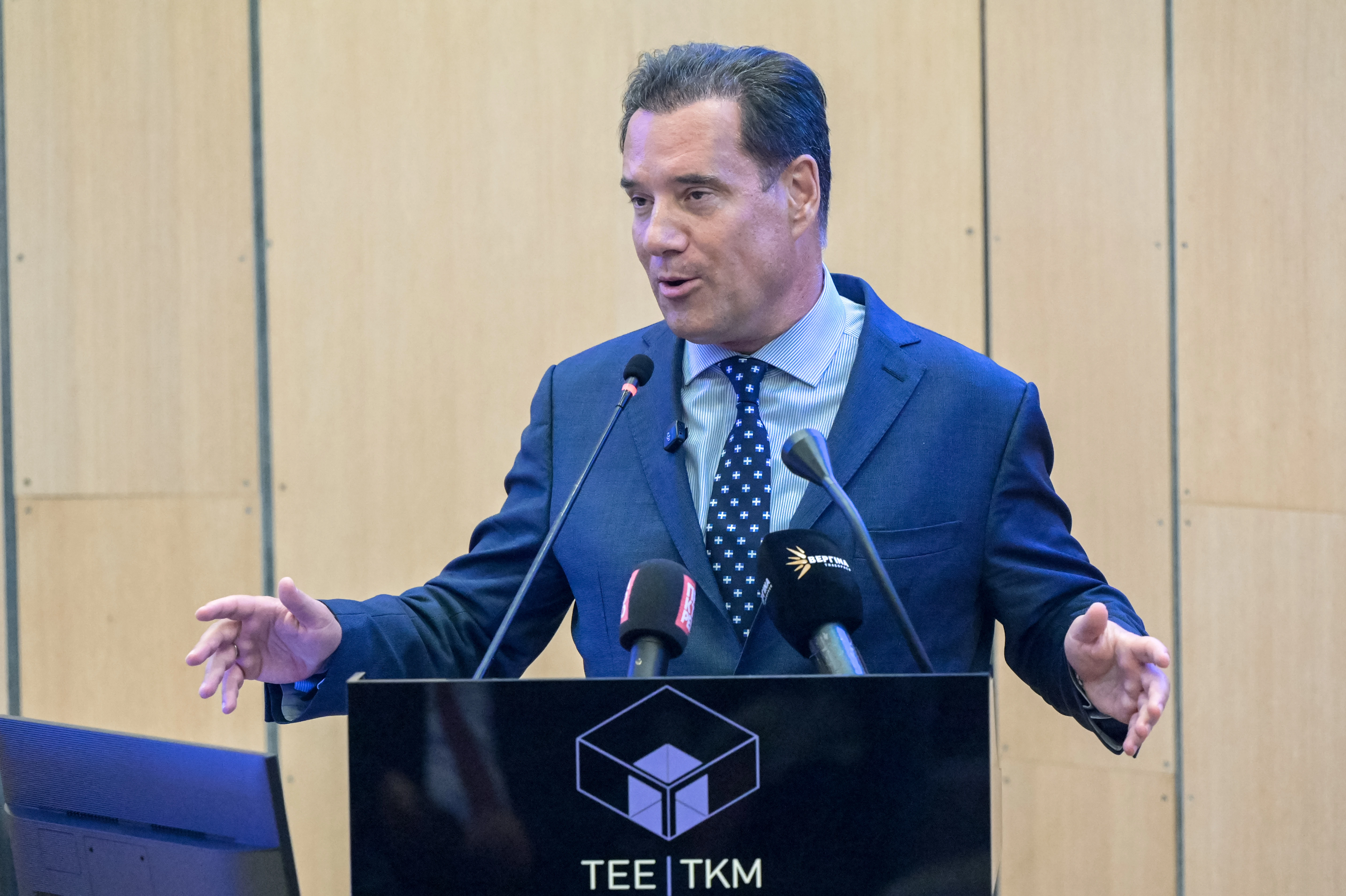 adonis-thessaloniki.jpg?v=0