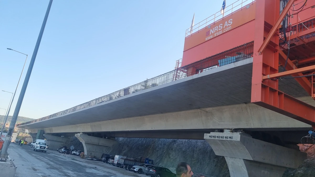flyover-kaloupi2jpg.jpg