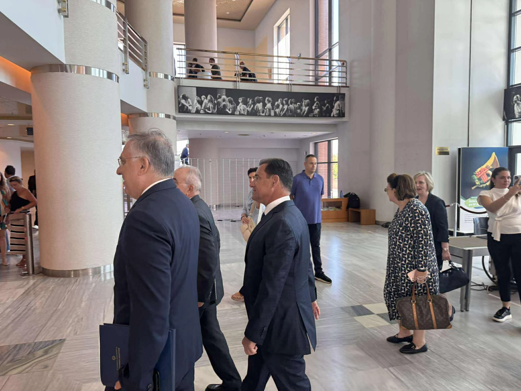 mitsotakis-megaro-3-ypoyrgoi.jpg?v=0