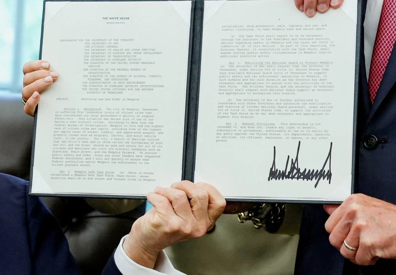 trump-presidential-decree-reuters.jpg