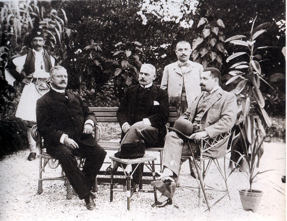 hadjilazarou-1.jpg