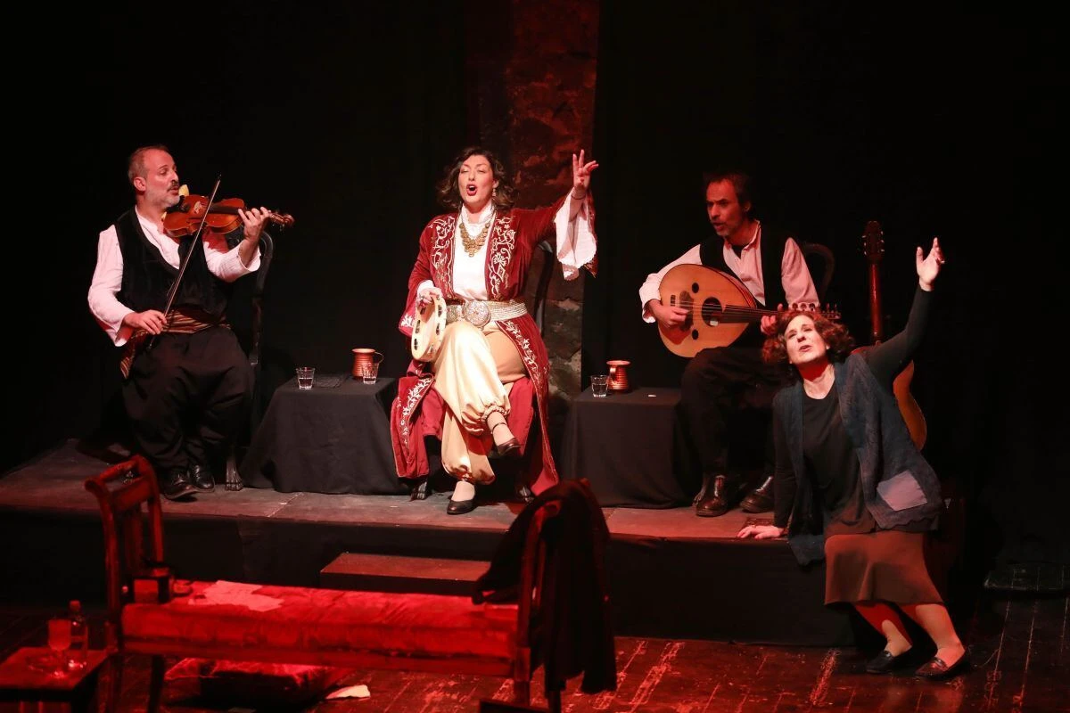 bestofdeals-theatro-sofouli-roza-2.jpg?v=0