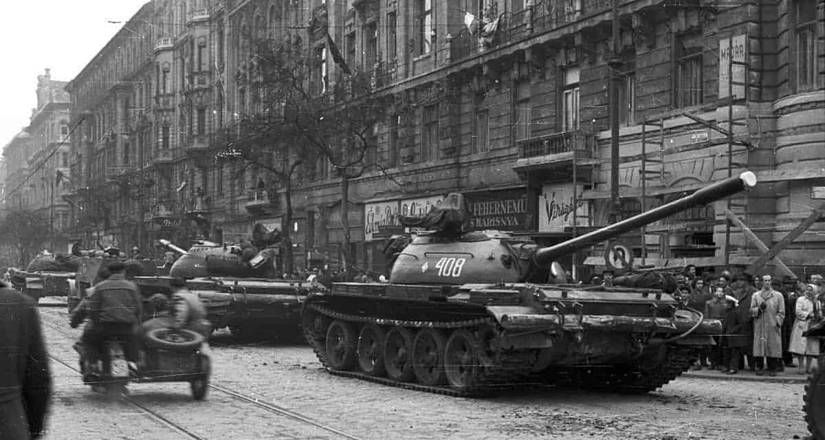 soviets-budapest-1956.jpg