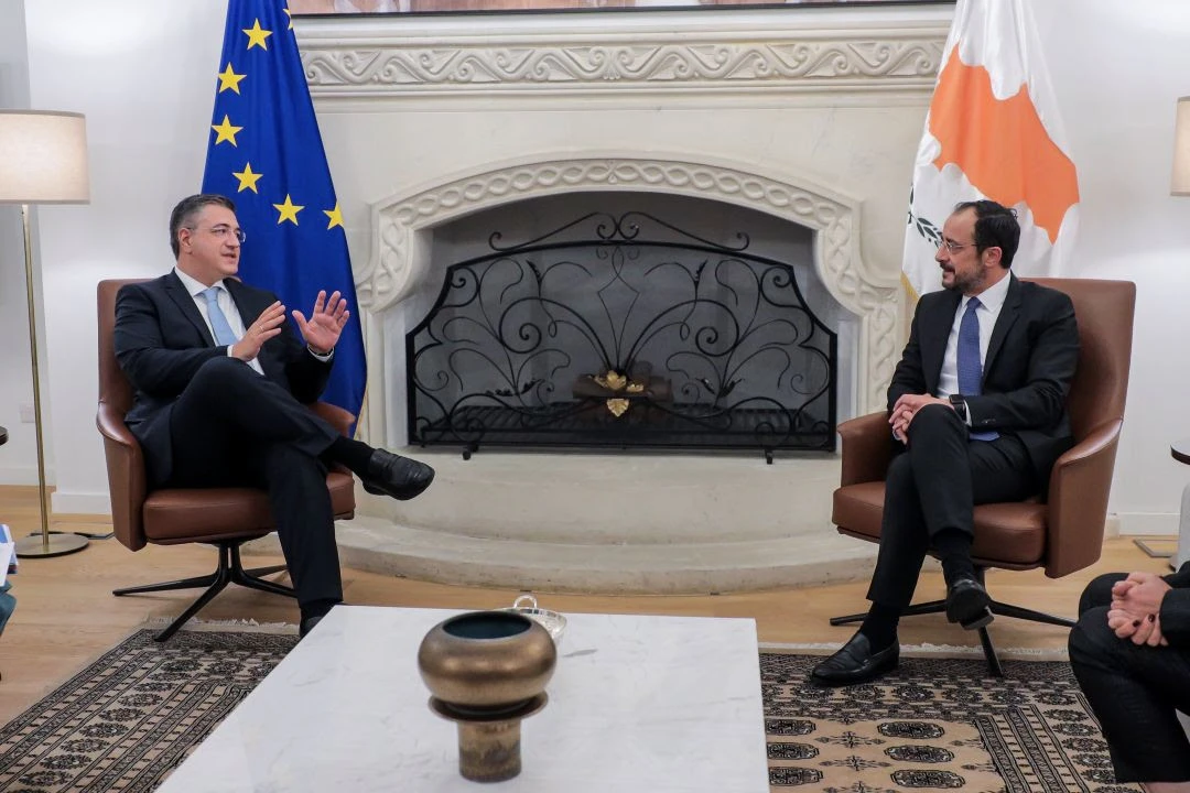 tzitzikostas1.jpg