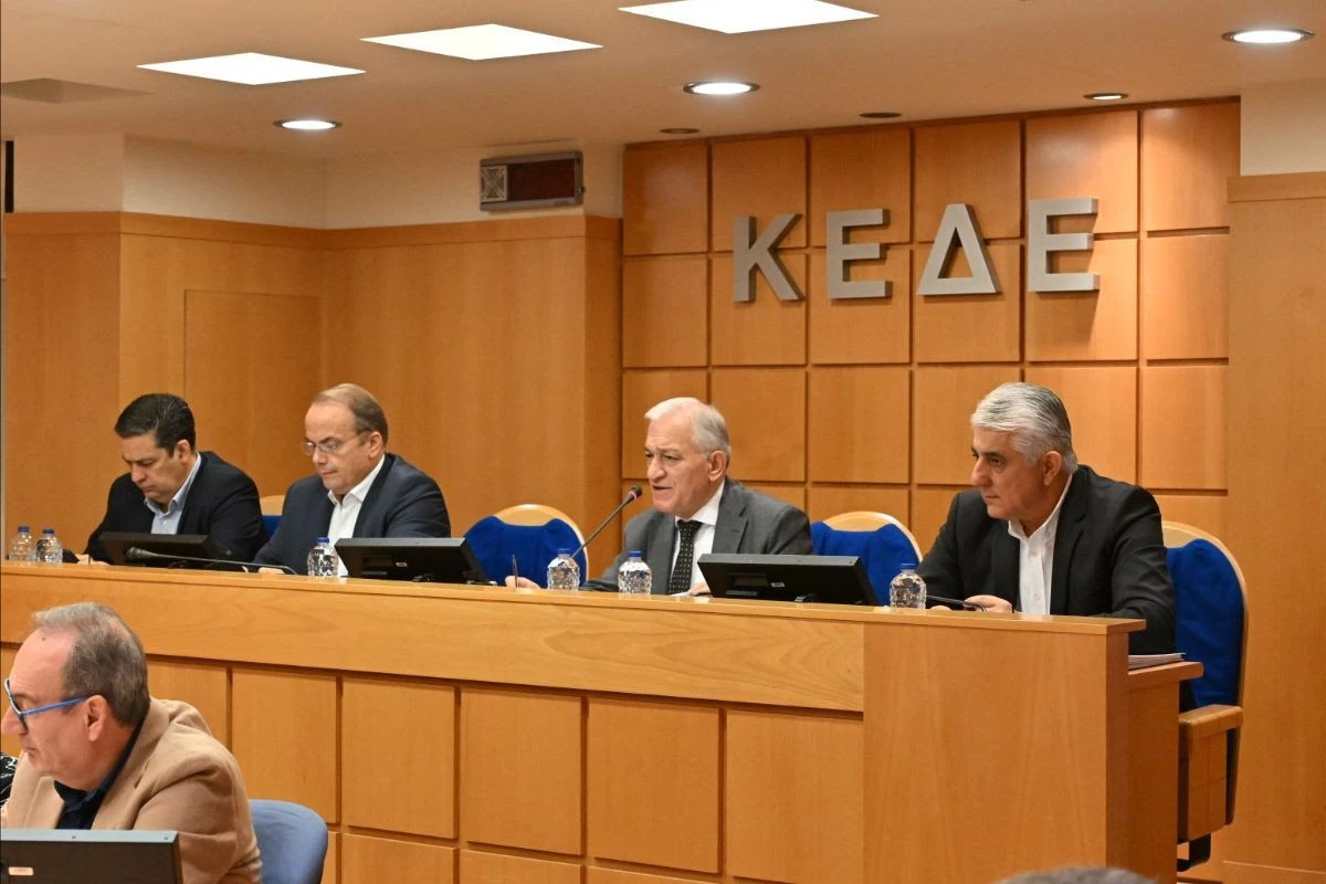 kede-5OZCW.jpg?v=0