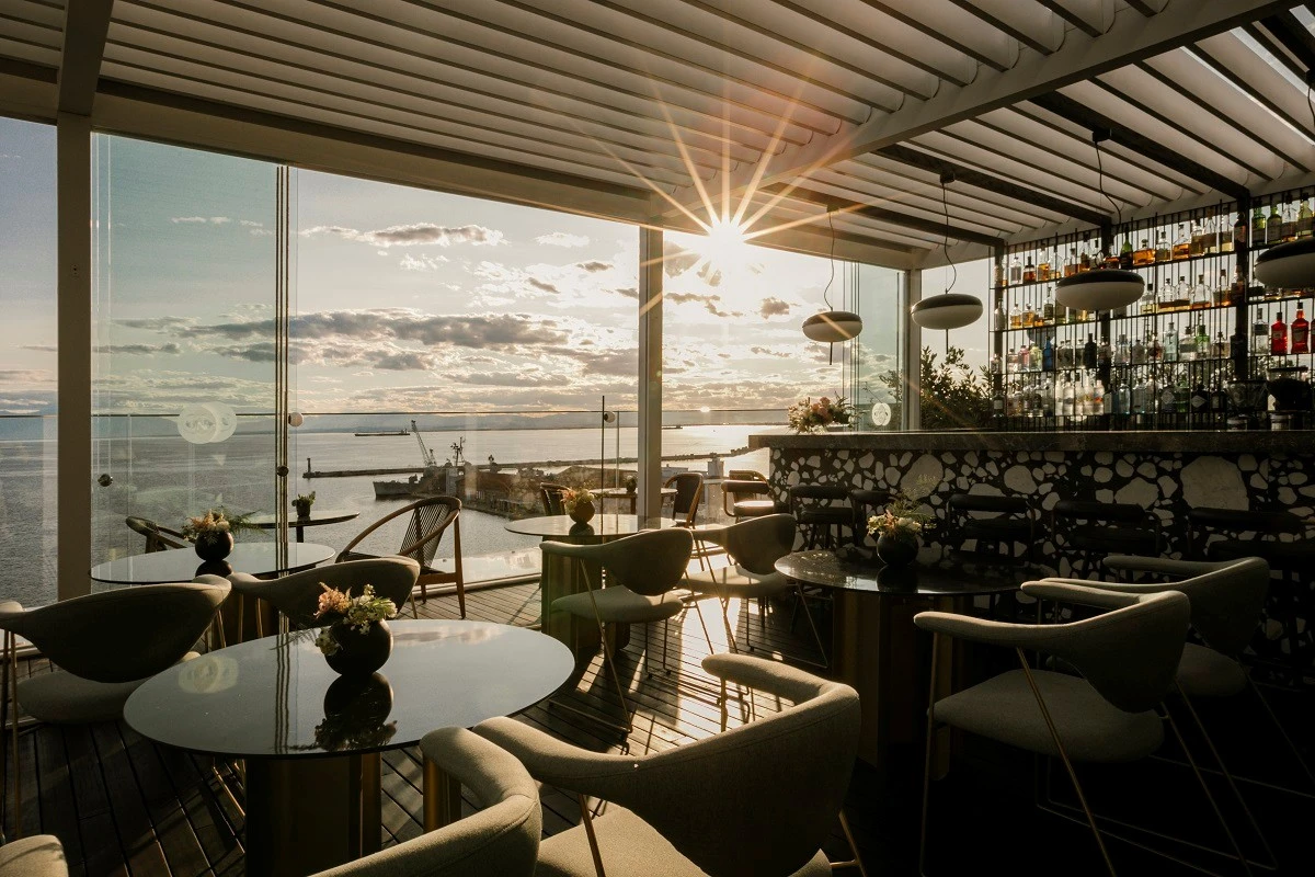 on-rooftop-3.jpg?v=0