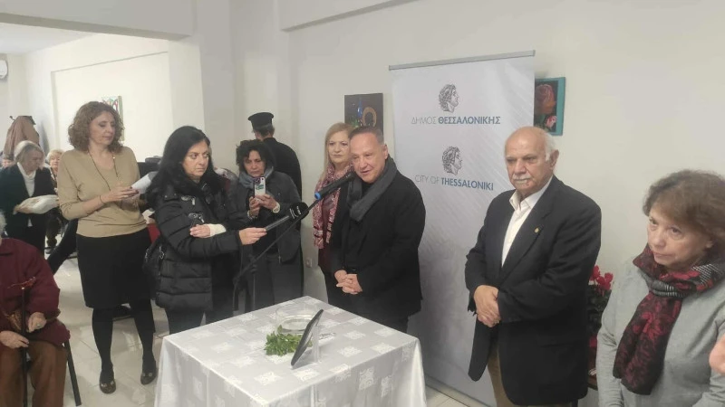aggeloudis-egkainia-kapi.jpg