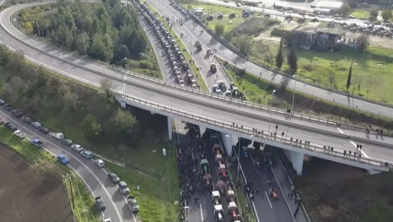 agrotes-ethniki-odos.jpg?v=0