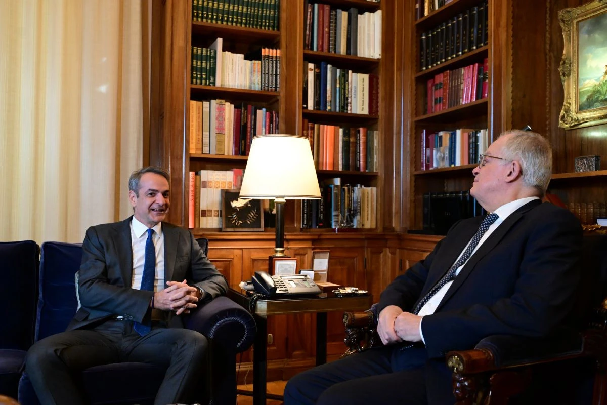 mitsotakis-tasoulas.jpg?v=0