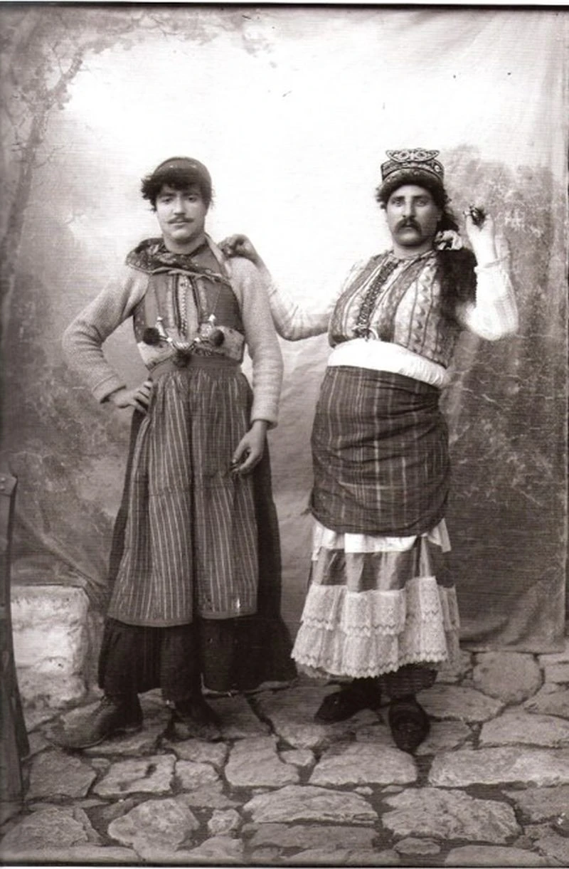 protoxroniatika-karnavalia2.jpg