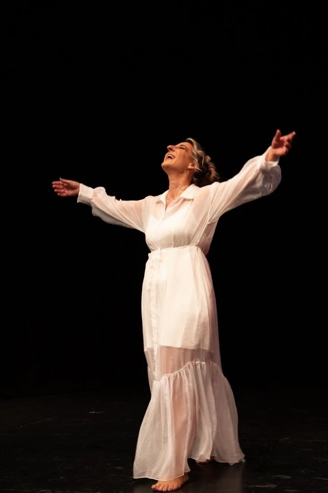 fotoshirleyvalentine5.jpg