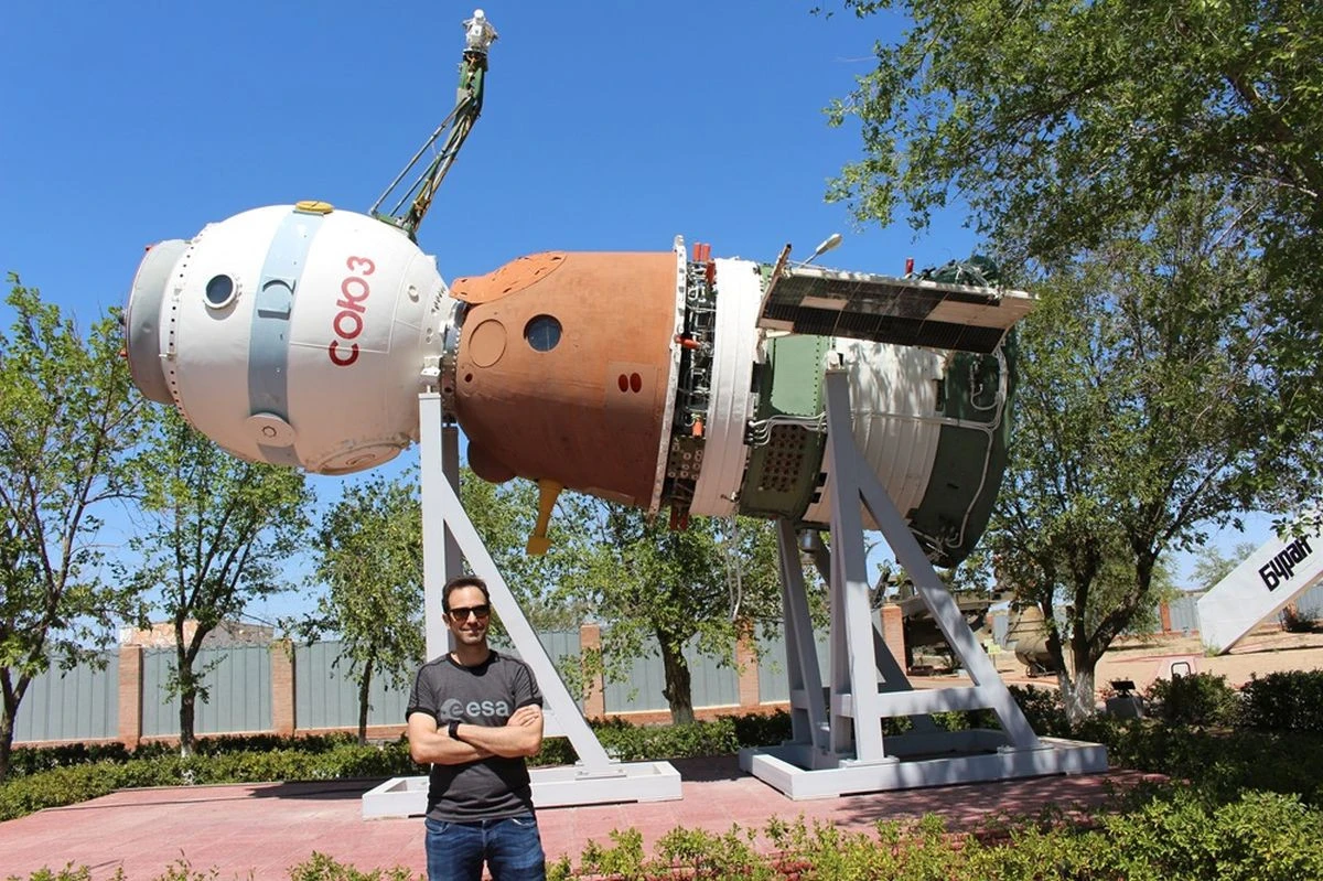 esa-ekpaideytis-astronauton-golemis-papastergiou004012026.jpg?v=0