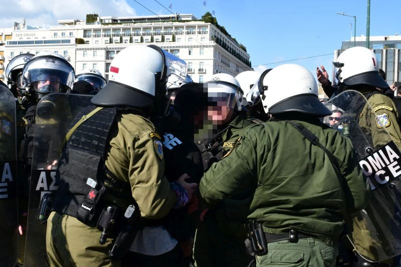 syntagma-tempi-epeisodia1.jpg