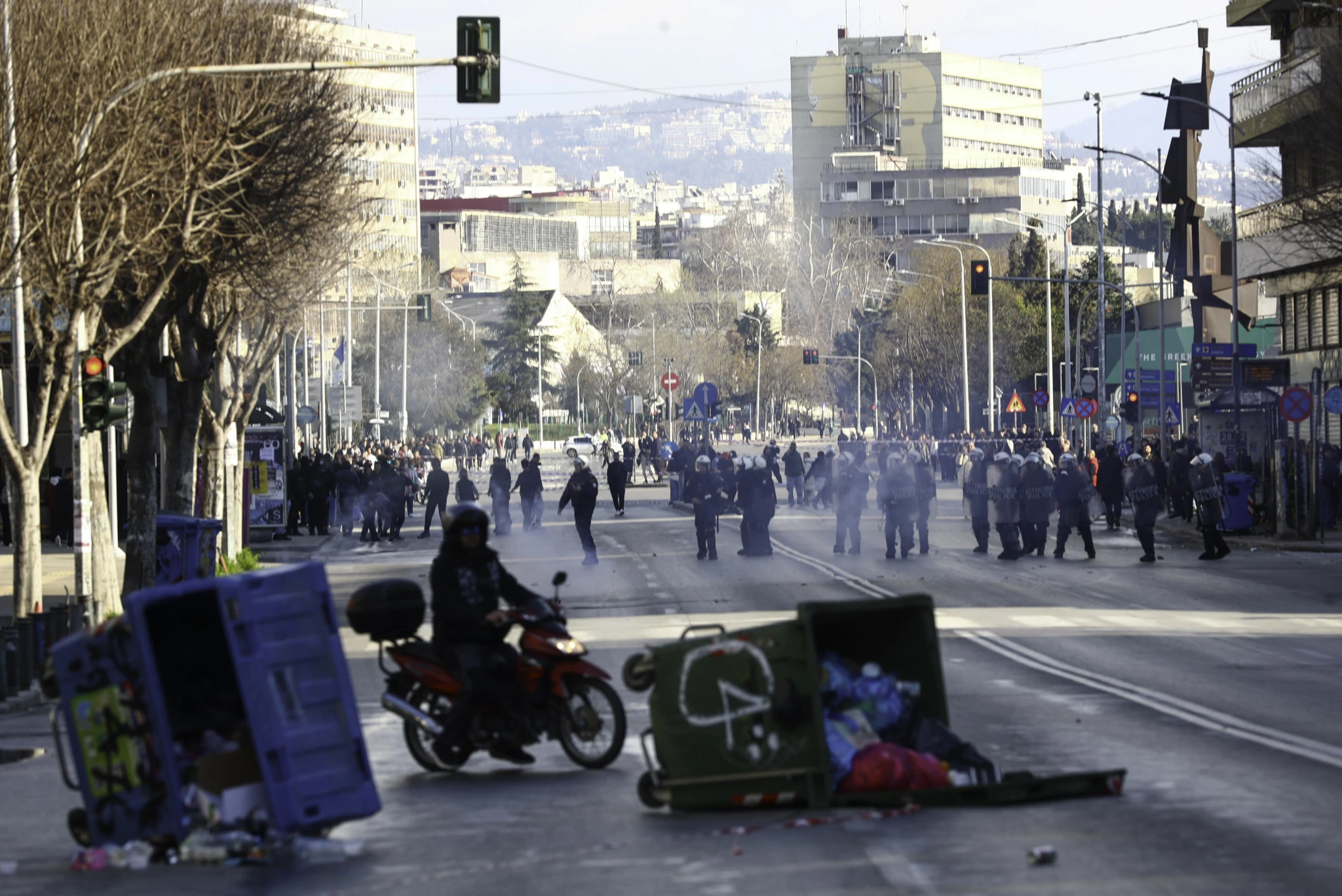 thessaloniki-epeisodia-mat-1.jpg