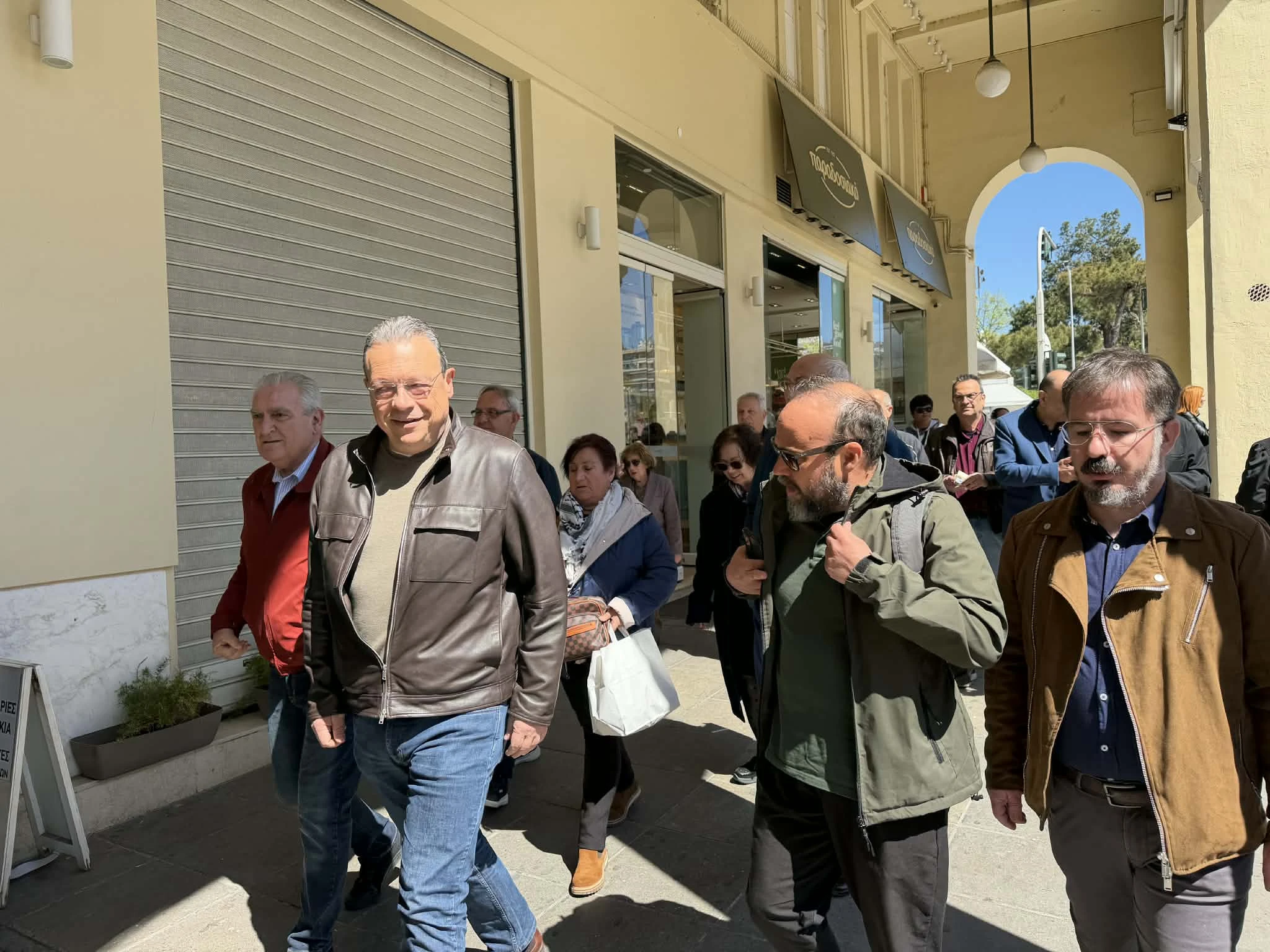 0f909f9b-f676-41e1-8a64-5a74bbd24f9f.jpeg?v=0