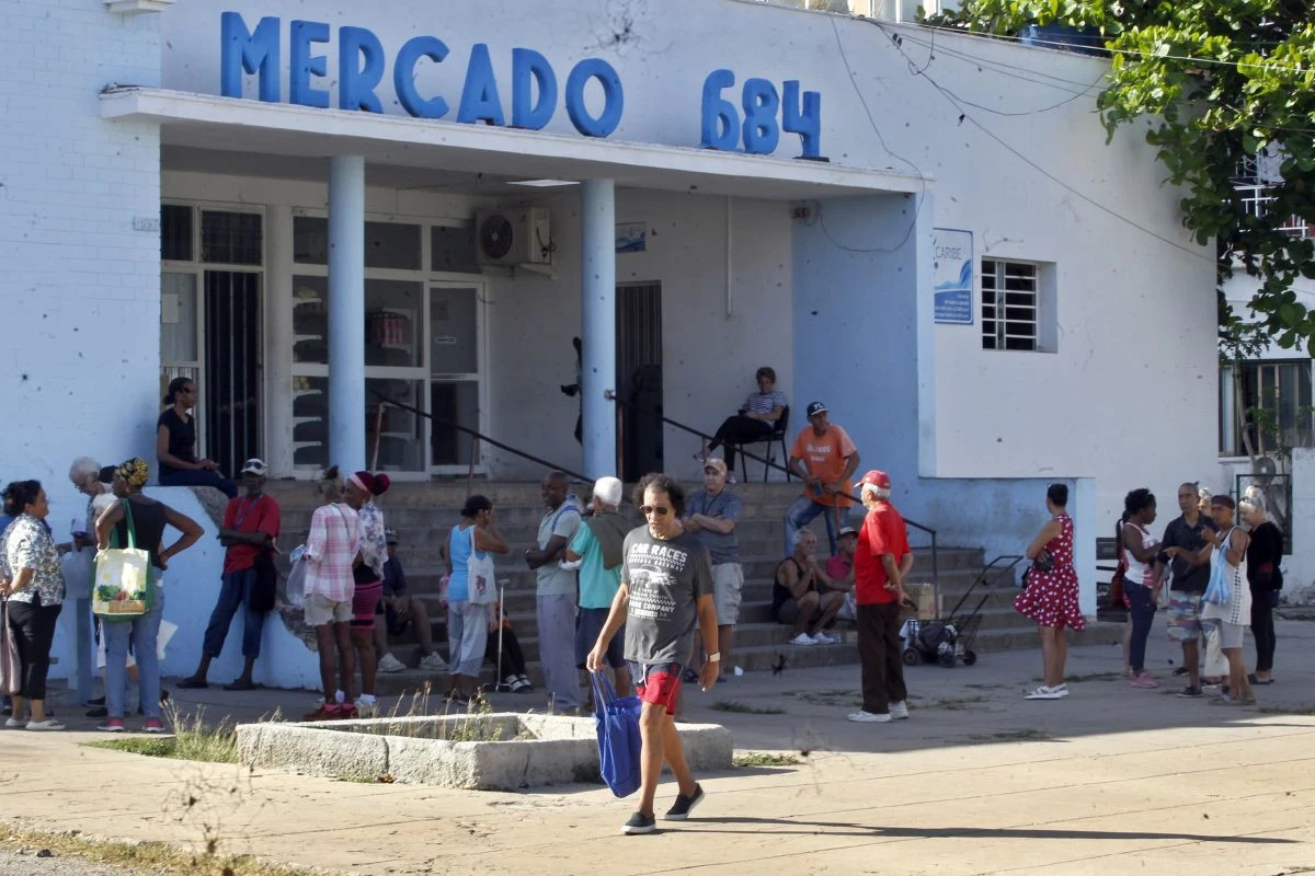 Φωτογραφία αρχείου από φέτος στην Κούβα μετά τον αποκλεισμό που έχουν επιβάλλει οι ΗΠΑ