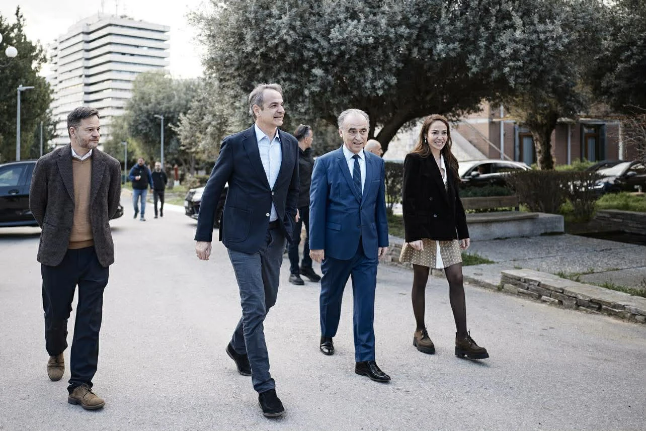 Στο Γηροκομείο Αθηνών ο Κυριάκος Μητσοτάκης