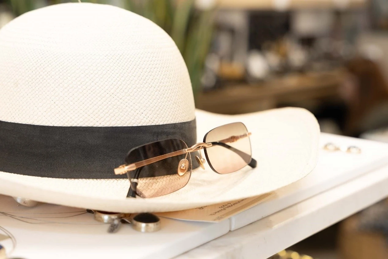 nu-modern-greek-25.jpg?v=0