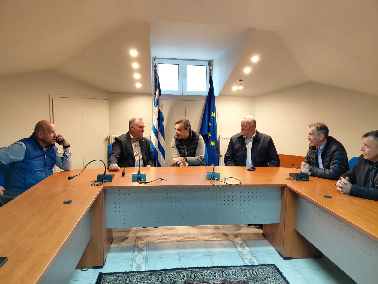 Ο Μαργαρίτης Σχοινάς στην Χαλκιδική - Φωτογραφία: ΑΠΕ-ΜΠΕ