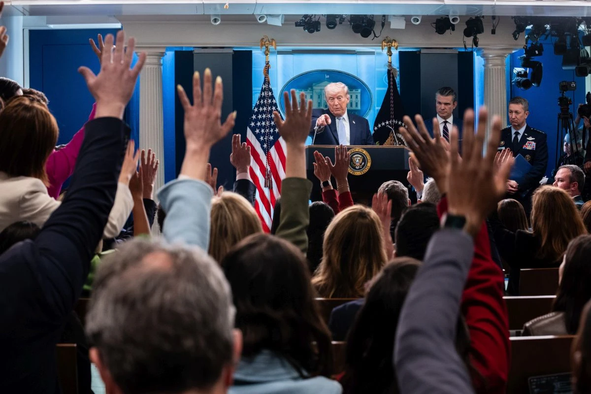 Ο Τραμπ στη συνέντευξη Τύπου στον Λευκό Οίκο
