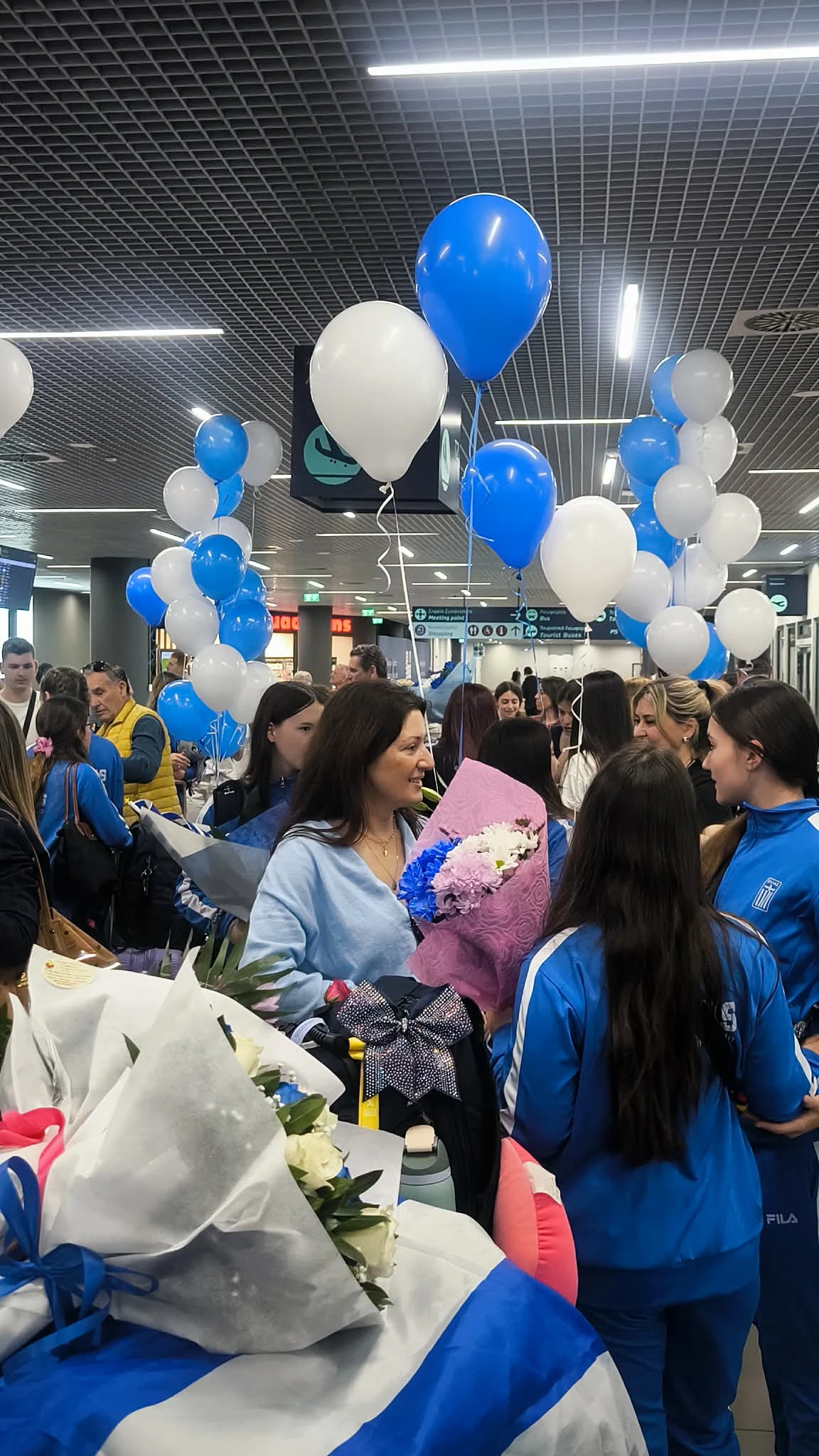 675216623-939034345598118-515075503260395328-n.jpg?v=0