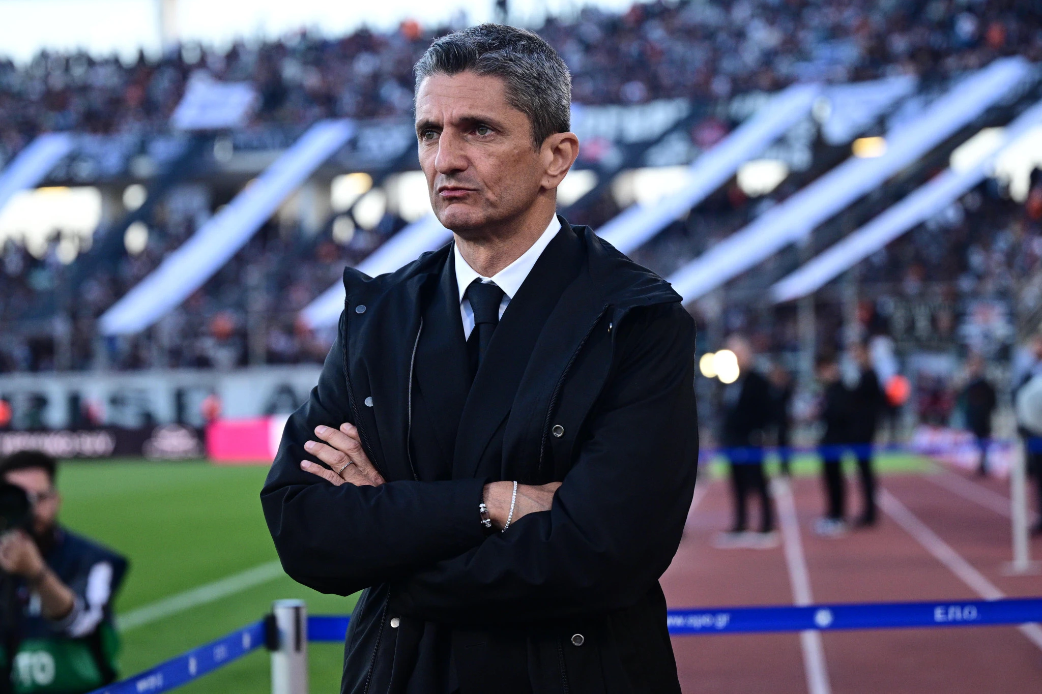 lucescu-eOZZ9.jpg?v=0