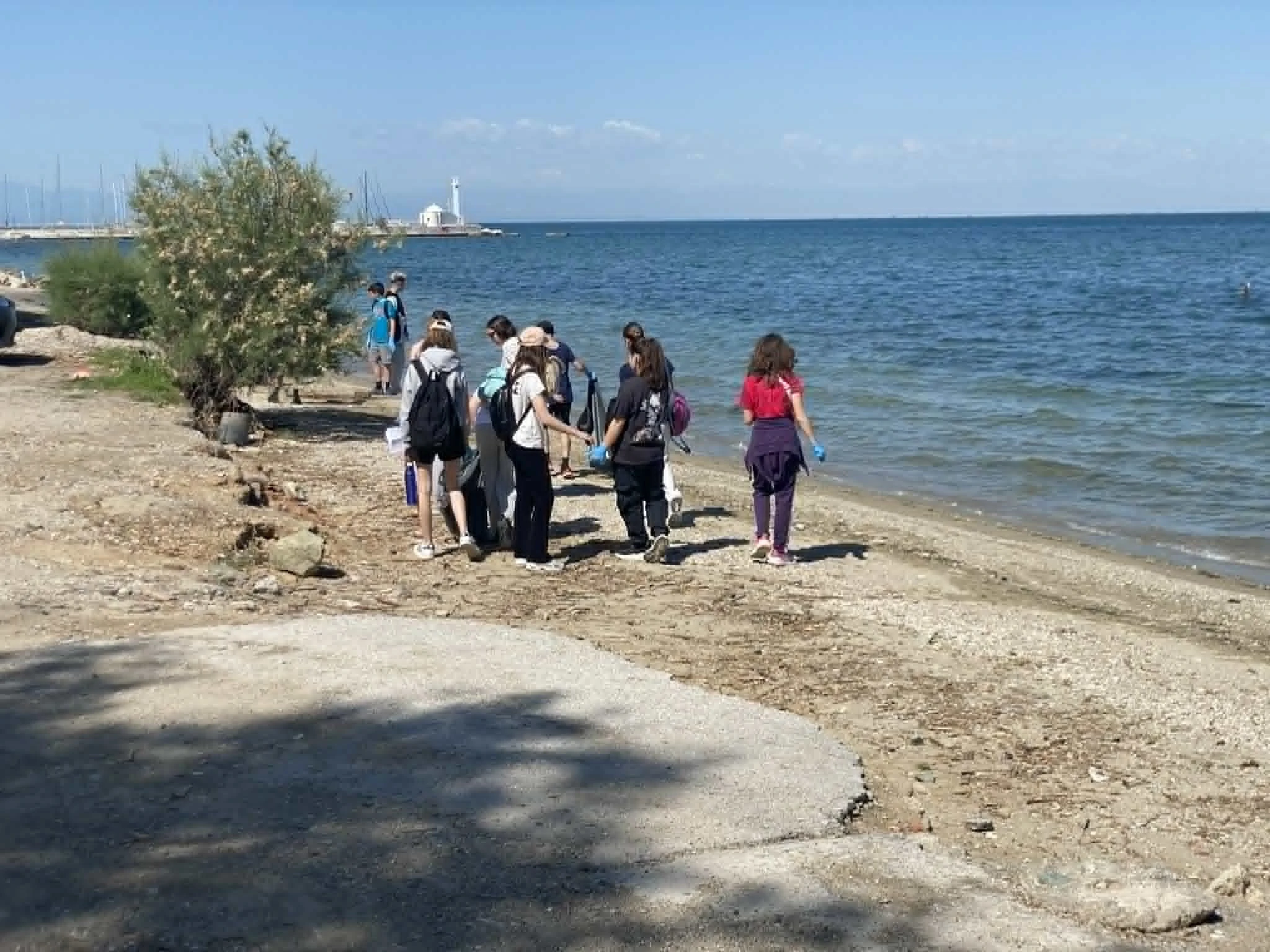 kalamaria-akti-ntovil-mathites1.jpg