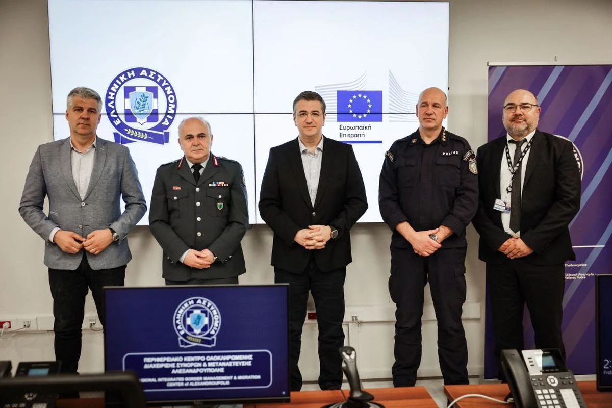 Φωτογραφίες από το γραφείο Τύπου του Α. Τζιτζικώστα